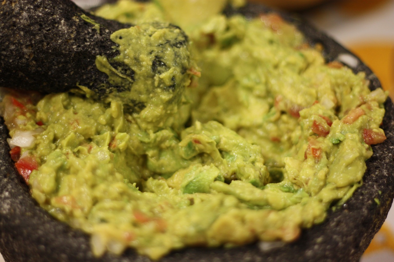 Guacamole De Molcajete And How To Make It Without Fear